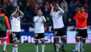 فالنسيا وشالكه وفيردر بريمن.. أبطال سابقون بلا نقاط