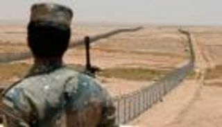  إنفوجراف.. انتهاكات الحوثيين للسعودية.. آلاف القذائف والصواريخ والألغام