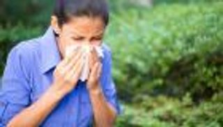 إنفوجراف.. 10 مسببات غريبة للحساسية.. منها بطارية الهاتف