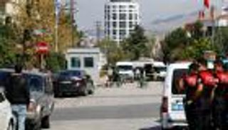 بالفيديو.. إحباط هجوم على سفارة إسرائيل بأنقرة وإصابة منفذه