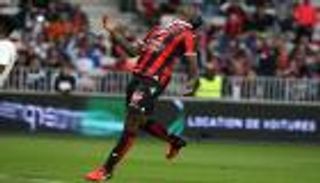 بالفيديو.. "المتألق" بالوتيلي يقود نيس لصدارة الدوري الفرنسي