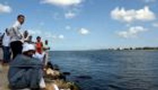 مصر.. احتجاز طاقم مركب المهاجرين وانتشال 52 جثة