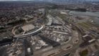 إخلاء صالة ركاب بمطار بنيويورك بسبب سيارة متروكة