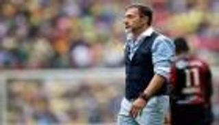 الهلال السعودي يقيل مدربه ماتوساس 