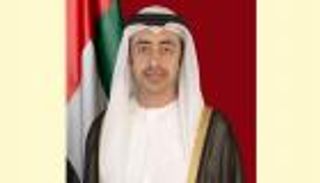 عبد الله بن زايد يلتقي رئيس وزراء سانت فينسنت وغرينادين