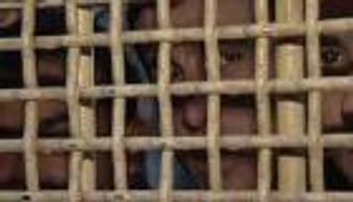 أسير فلسطيني ينضم لقافلة شهداء الإهمال الطبي بسجون إسرائيل