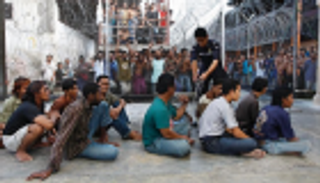 العفو الدولية تحذر من أوضاع اللاجئين في أستراليا