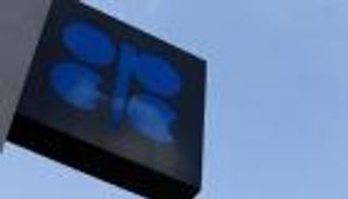 جهود إماراتية لإنجاح اجتماع "أوبك".. وإهدار إيراني للفرص