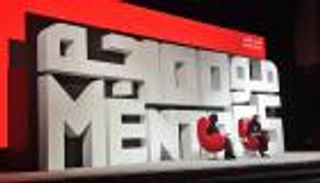 فيديو.. نورة الكعبي تفتتح جلسات "100 موجه" للشباب في دبي