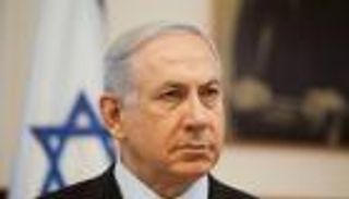"نتنياهو" يعترض على قرار نشر فواتير تنظيف ملابسه