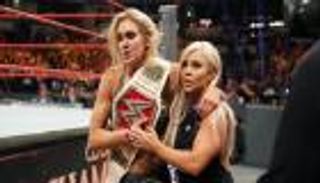 تشارلوت تفوز بالنزال الثلاثي وتحتفظ ببطولة السيدات