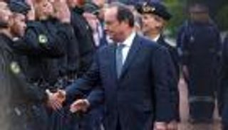 هولاند يزور مخيم كاليه للمهاجرين قبل تفكيكه