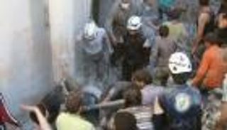 الجيش السوري يشن ضربات جوية "مركزة" في حلب