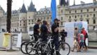 فرنسا تحبط عدة هجمات على مدارس ومواقع دينية بعد مذبحة نيس