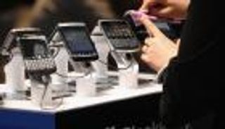 وداعا "بلاكبيري".. الشركة الكندية توقف تصنيع هاتفها الشهير