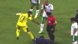 صحيفة بريطانية: حظ نيمار  أنه لم يواجه حارس الإمارات الغاضب