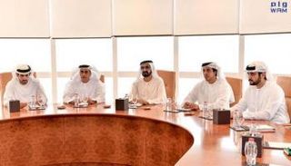 محمد بن راشد يعتمد إستراتيجية حكومية لاستشراف مستقبل الإمارات