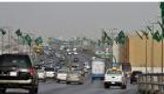 السعودية تدرس إسناد الطرق للقطاع الخاص