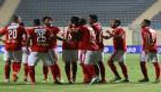 الأهلي يحافظ على صدارته للدوري المصري