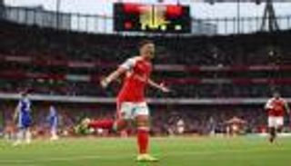 أوزيل يرحب بالعودة إلى ريال مدريد