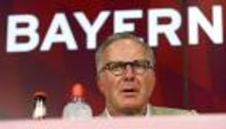 رئيس بايرن يطالب برد سريع بعد الهزيمة في دوري الأبطال