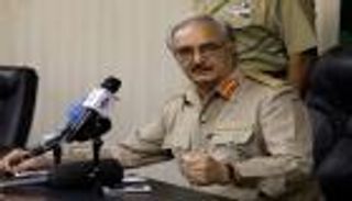 حفتر يحذر المعتدين على الممتلكات العامة والخاصة في ليبيا