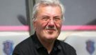 جشع لومير يثير غضب مشجعي قسنطينة الجزائري