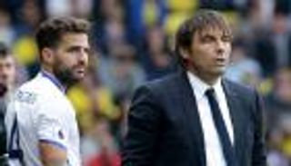 كونتي يكشف سبب استبدال فابريجاس أمام ستوك