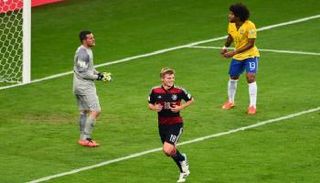 توني كروس في مباراة البرازيل