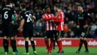 سندرلاند يُحبط تقدم ليفربول بركلتي جزاء