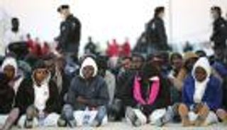 إيطاليا تعتزم اعتماد خطة جديدة لترحيل المهاجرين غير الشرعيين