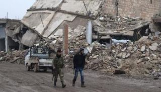 النظام يواصل هجماته والمعارضة تهدد بنقض الهدنة