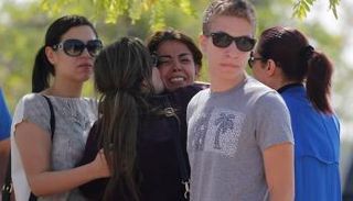 أقارب ضحايا الطائرة- أرشيفية