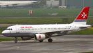 إسرائيل ترفض استقبال طائرة أقلعت من مطار القاهرة