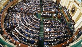البرلمان المصري يدين التدخلات الإيرانية في البحرين