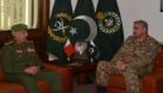 قائد الحرس الوطني البحريني يزور باكستان ويلتقي قائد الجيش