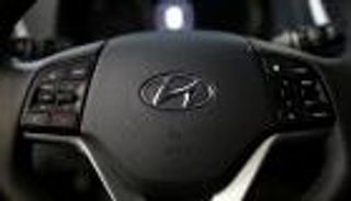 "هيونداي" الكورية تستدعي 96 ألف سيارة في الصين