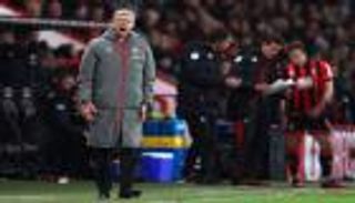 فينجر محبط رغم العودة التاريخية أمام بورنموث