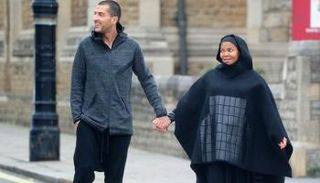 جانيت جاكسون مع زوجها القطري