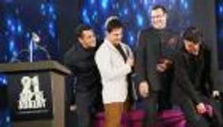 ثالوث بوليوود يتنافسون على "الكينج خان" في 2017