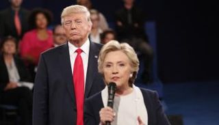 هيلاري وترامب خلال مناظرات الانتخابات