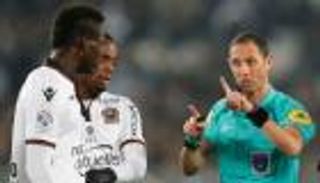 إيقاف بالوتيلي "المشاغب" بعد طرده مع نيس