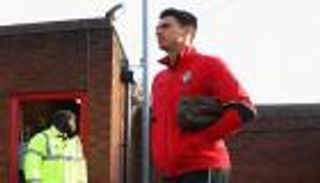 يونايتد يستبعد ضم فونتي ويقترب من بيع شنايدرلين