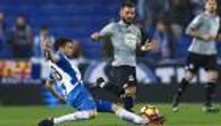 إسبانيول ولاكورونيا يتعادلان في 4 دقائق بـ"الليجا"