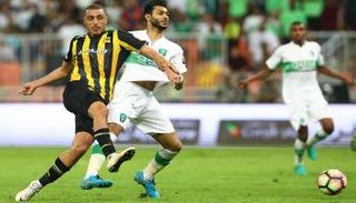 العكايشي خلال مواجهة الأهلي بكأس ولي العهد