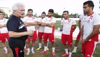 كاسبرزاك والخنيسي ولاعبو تونس