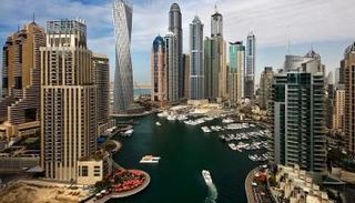 ارتفاع نصيب الفرد بالإمارات من الناتج القومي