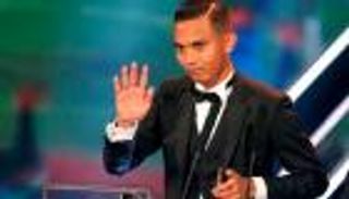 بالفيديو.. هدف صبري يفوز بجائزة "بوشكاش" 