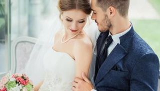 البعض يرى أن الزواج يرتبط بالحب الحقيقي وليس السن