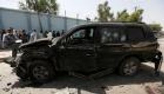 24 قتيلا في انفجارين أمام البرلمان الأفغاني بكابول